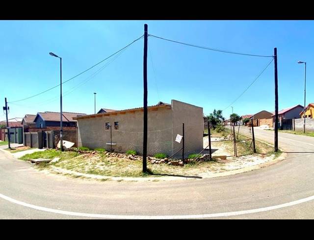 2 BEDROOM HOUSE FOR SALE IN EMDENI